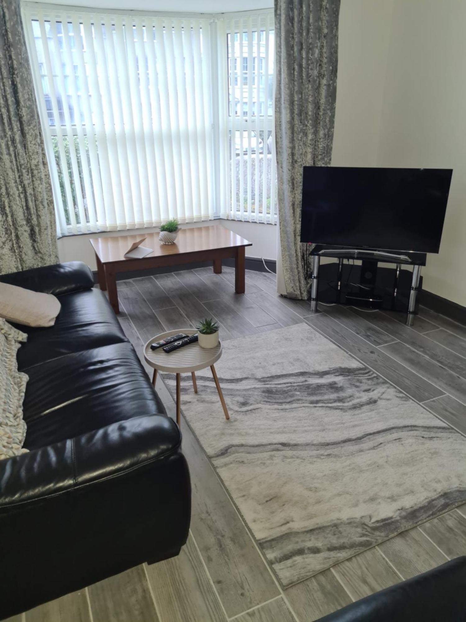 Villa Blodfa Holyhead Esterno foto