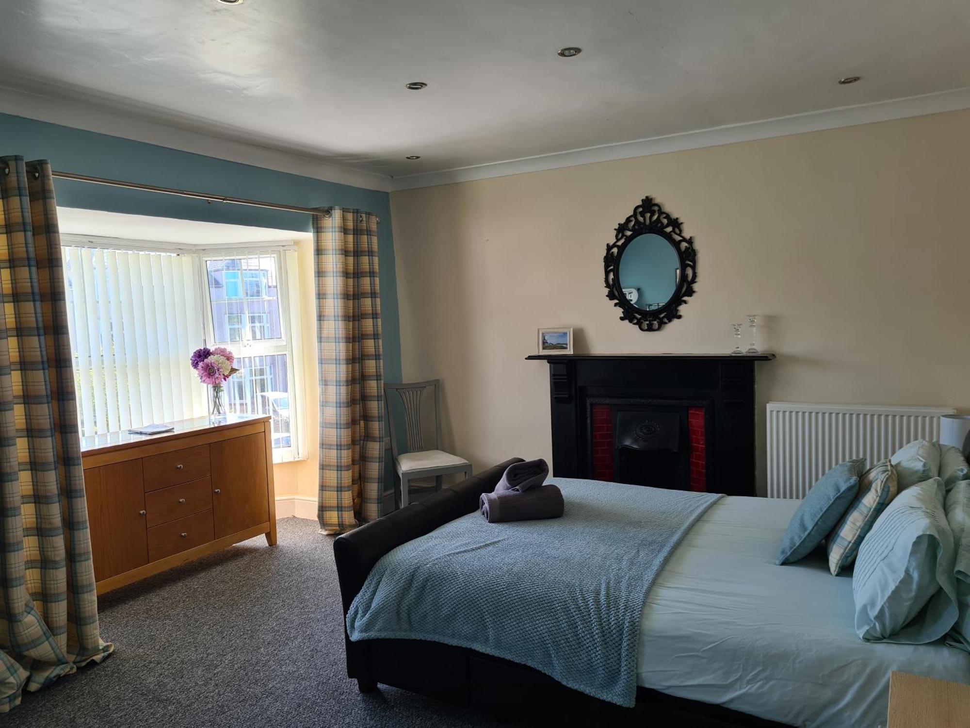 Villa Blodfa Holyhead Esterno foto