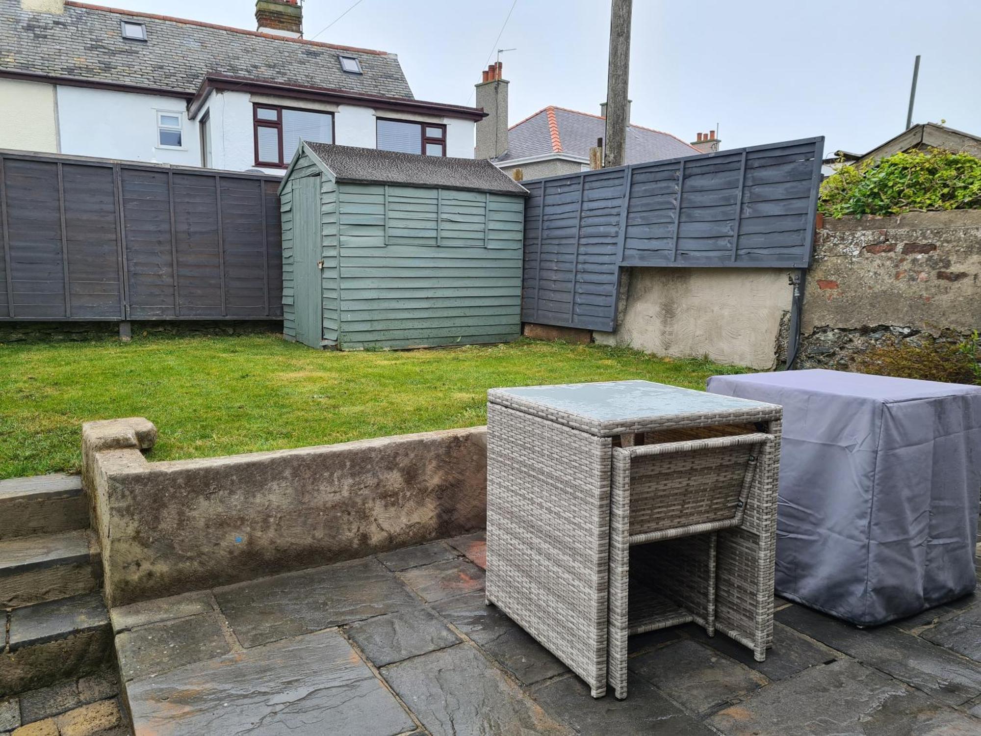 Villa Blodfa Holyhead Esterno foto